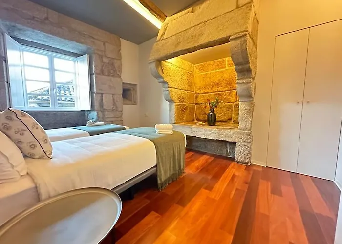 Casa Del Tratado 1 By Ybh Βίγκο